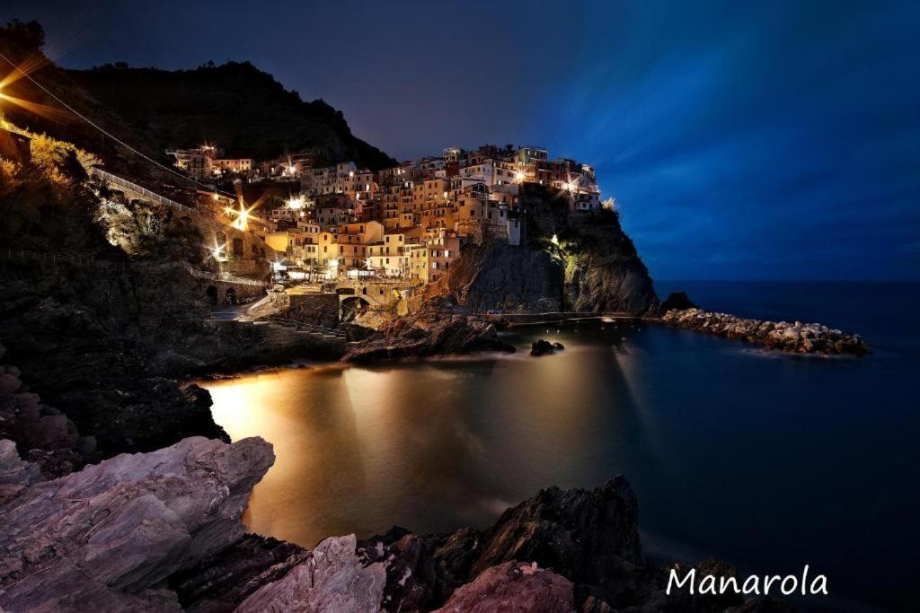 Cinque Terre Bridge Apartment La Spezia Luaran gambar