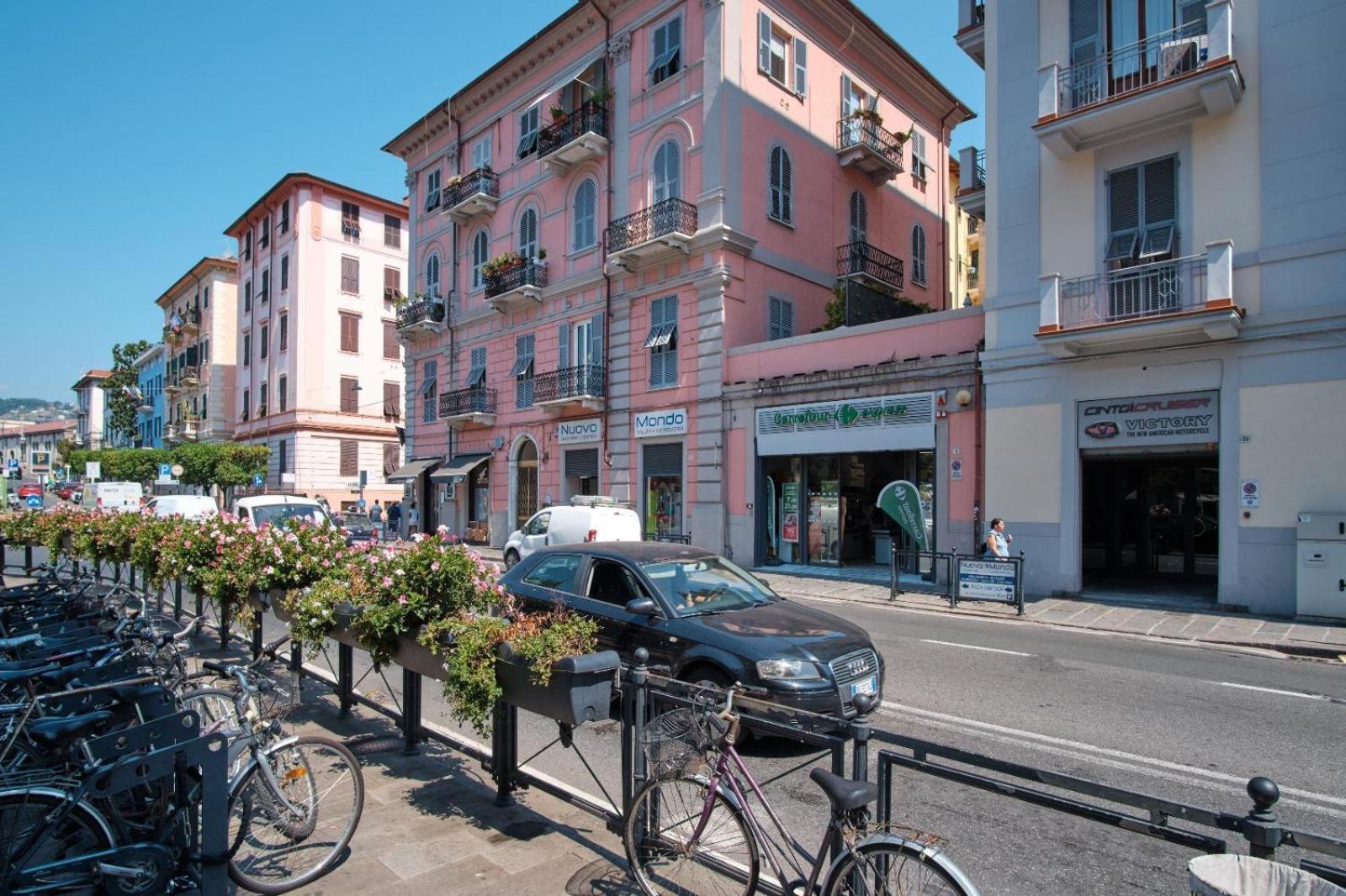 Cinque Terre Bridge Apartment La Spezia Luaran gambar